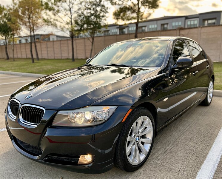 2011 BMW 328i YouTube VIDEO  6-SPEED MANUAL TRANSMISSION RARE  88K LOW MILES - Photo 4 - Stafford, TX 77477
