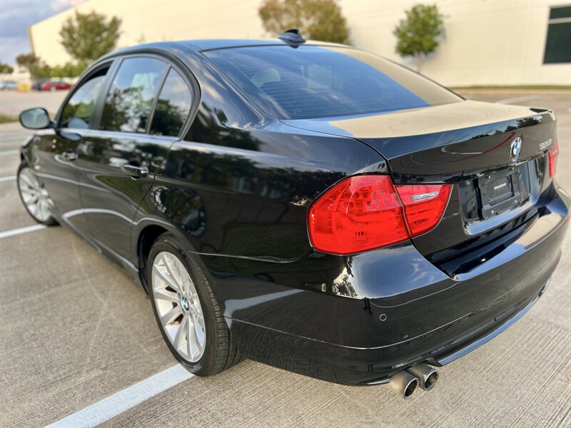 2011 BMW 328i YouTube VIDEO  6-SPEED MANUAL TRANSMISSION RARE  88K LOW MILES - Photo 12 - Stafford, TX 77477