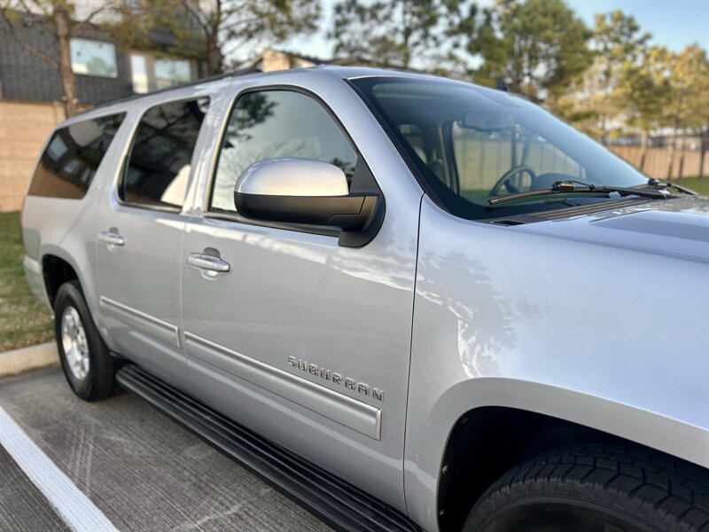2012 Chevrolet CHEVROLET SUBURBAN LT DVD LEATHER HEATSEAT BOSE WOOD 8PASS YOUTUBE VIDEO   - Photo 25 - Stafford, TX 77477