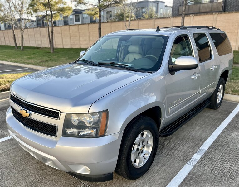 2012 Chevrolet CHEVROLET SUBURBAN LT DVD LEATHER HEATSEAT BOSE WOOD 8PASS YOUTUBE VIDEO   - Photo 3 - Stafford, TX 77477