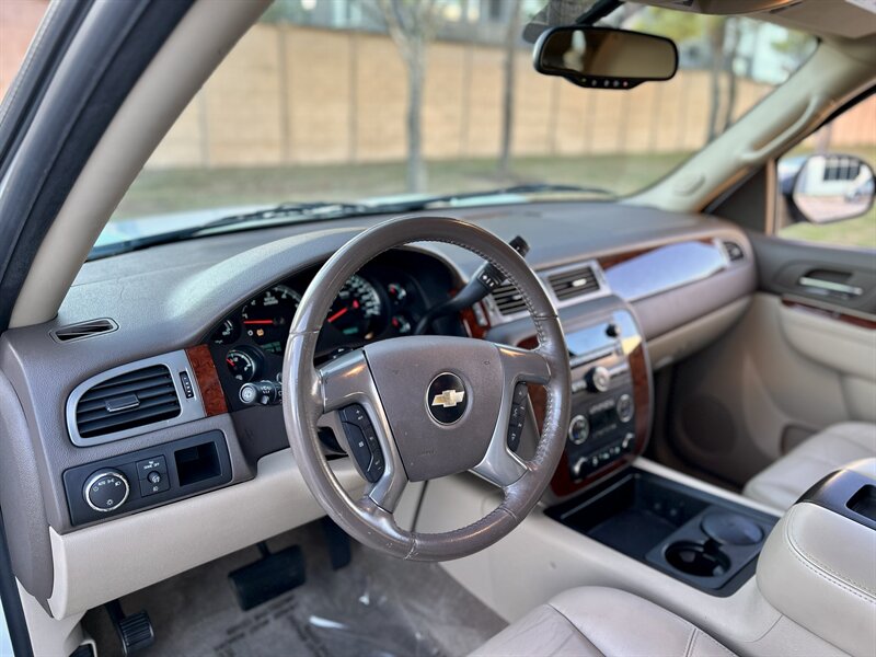 2010 Chevrolet CHEVROLET TAHOE LT LEATHER TEXAS EDITION 64K MILES YOUTUBE VIDEO   - Photo 44 - Stafford, TX 77477