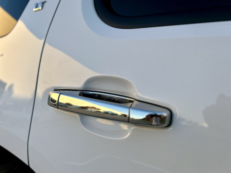 2010 Chevrolet CHEVROLET TAHOE LT LEATHER TEXAS EDITION 64K MILES YOUTUBE VIDEO   - Photo 35 - Stafford, TX 77477