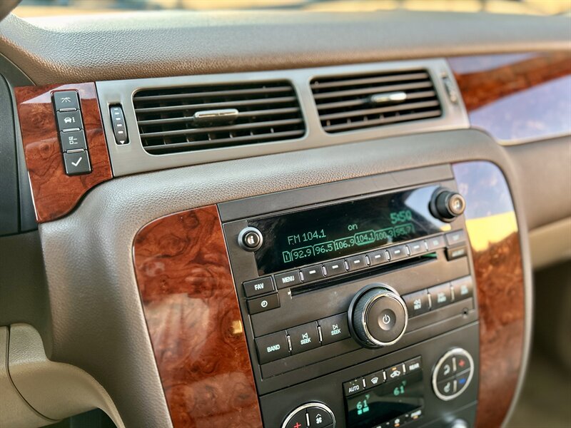 2010 Chevrolet CHEVROLET TAHOE LT LEATHER TEXAS EDITION 64K MILES YOUTUBE VIDEO   - Photo 49 - Stafford, TX 77477