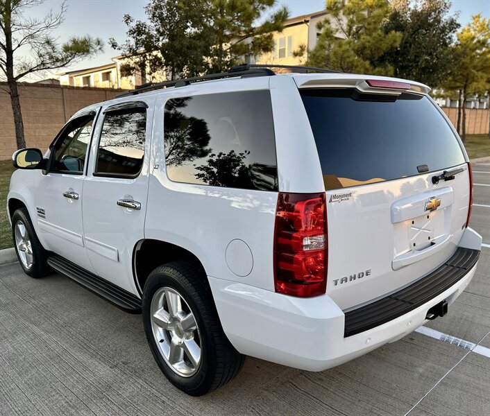 2010 Chevrolet CHEVROLET TAHOE LT LEATHER TEXAS EDITION 64K MILES YOUTUBE VIDEO   - Photo 17 - Stafford, TX 77477