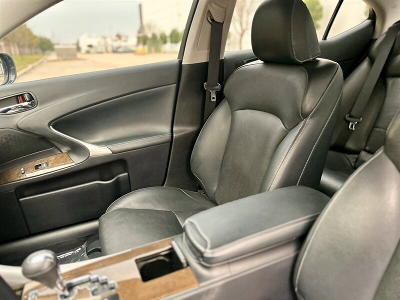 2011 Lexus LEXUS IS 250 SUNROOF 50K LOW MILES SUN FOG LIGHTS YOUTUBE VIDEO   - Photo 38 - Stafford, TX 77477