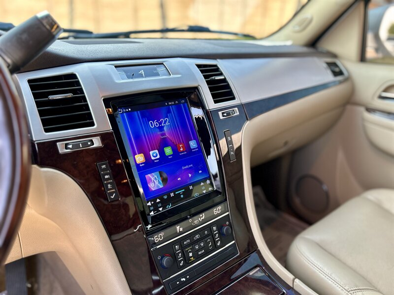 2011 Cadillac CADILLAC ESCALADE LUXURY NAV 86K LOW MILES SUPER NICE  YOUTUBE VIDEO   - Photo 42 - Stafford, TX 77477