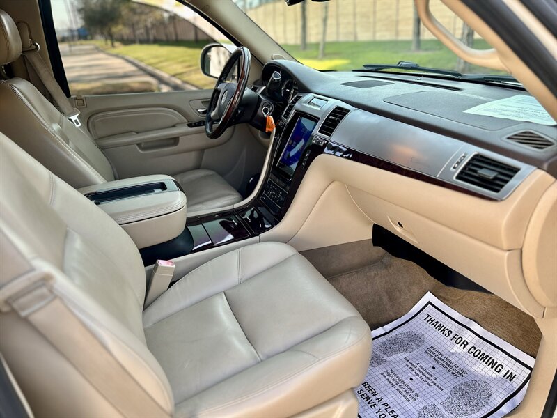 2011 Cadillac CADILLAC ESCALADE LUXURY NAV 86K LOW MILES SUPER NICE  YOUTUBE VIDEO   - Photo 64 - Stafford, TX 77477