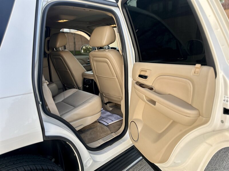2011 Cadillac CADILLAC ESCALADE LUXURY NAV 86K LOW MILES SUPER NICE  YOUTUBE VIDEO   - Photo 62 - Stafford, TX 77477