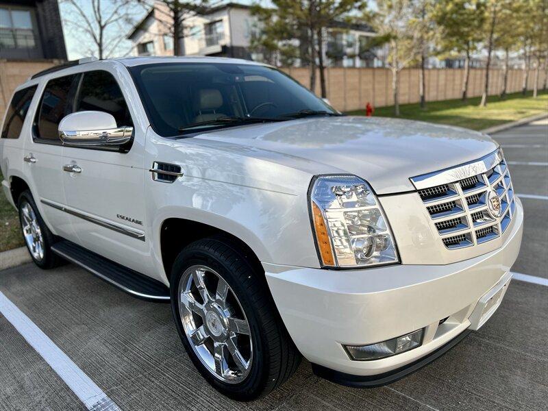 2011 Cadillac CADILLAC ESCALADE LUXURY NAV 86K LOW MILES SUPER NICE  YOUTUBE VIDEO   - Photo 6 - Stafford, TX 77477