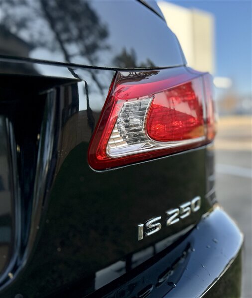 2012 Lexus LEXUS IS 250 F SPORT NAVIGATION HTD SEATS FOG LIGHTS YOU TUBE VIDEO   - Photo 24 - Stafford, TX 77477