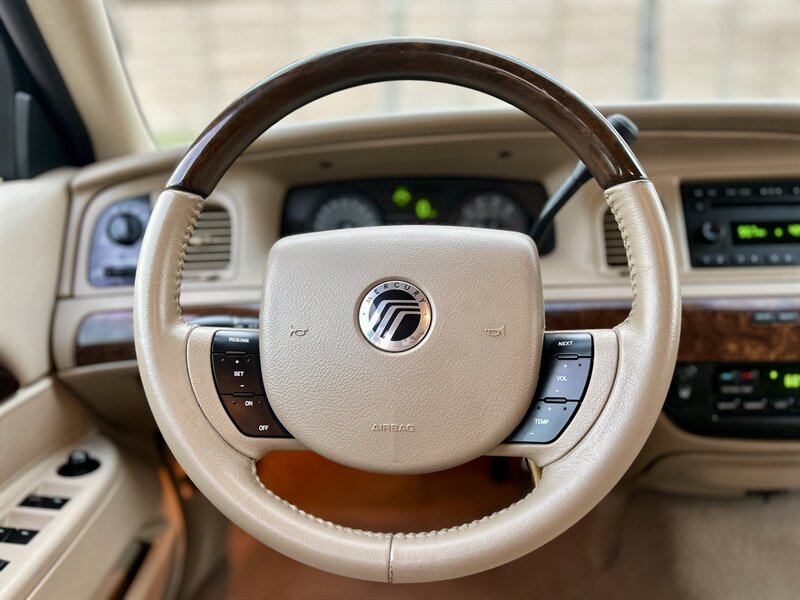 2009 Mercury MERCURY GRAND MARQUIS LS LEATHER WOOD ULTIMATE EDITION YouTube VIDEO   - Photo 17 - Stafford, TX 77477