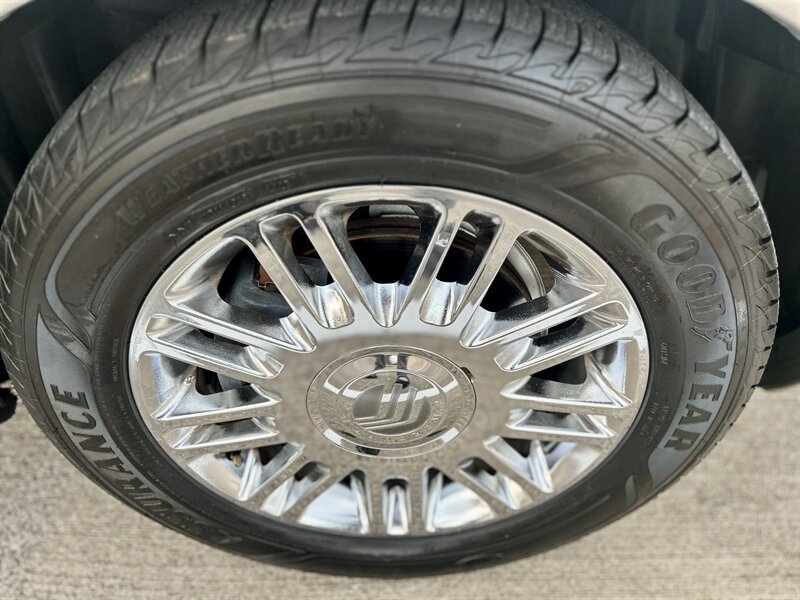 2009 Mercury MERCURY GRAND MARQUIS LS LEATHER WOOD ULTIMATE EDITION YouTube VIDEO   - Photo 75 - Stafford, TX 77477