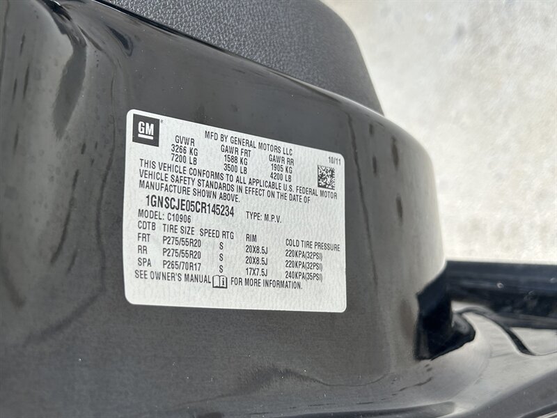 2012 Chevrolet Suburban LT   - Photo 38 - Stafford, TX 77477