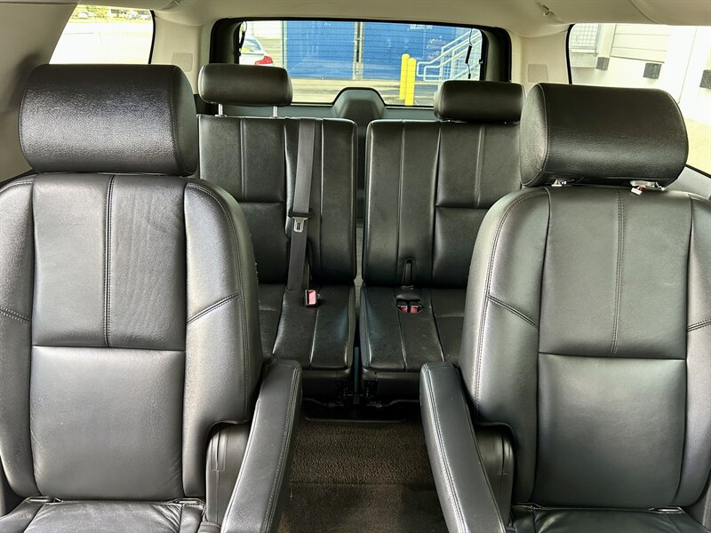 2012 Chevrolet Suburban LT   - Photo 23 - Stafford, TX 77477