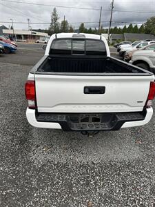 2016 Toyota Tacoma double cab   - Photo 4 - Sweet Home, OR 97386