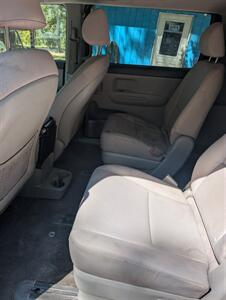 2018 Kia Sedona LX   - Photo 6 - Houston, MO 65483