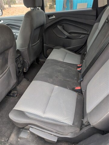 2017 Ford Escape SE - Photo 6 - Houston, MO 65483