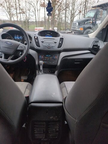 2017 Ford Escape SE - Photo 7 - Houston, MO 65483