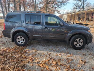2011 Nissan Pathfinder S   - Photo 2 - Houston, MO 65483