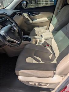2016 Nissan Rogue SL   - Photo 8 - Houston, MO 65483
