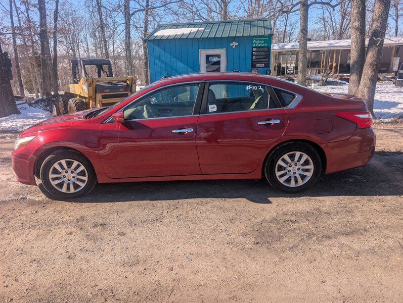 2016 Nissan Altima 2.5 S - Photo 4 - Houston, MO 65483
