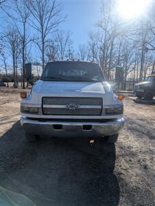 2006 GMC top kick c5500   - Photo 2 - Houston, MO 65483
