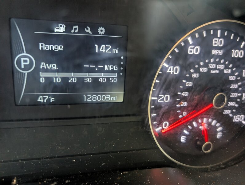 2017 Kia Sportage LX - Photo 9 - Houston, MO 65483