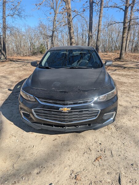 2016 Chevrolet Malibu LS   - Photo 1 - Houston, MO 65483