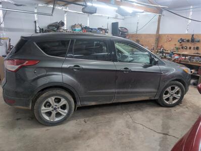 2015 Ford Escape SE   - Photo 2 - Houston, MO 65483