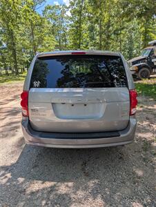 2018 Dodge Grand Caravan SE - Photo 3 - Houston, MO 65483