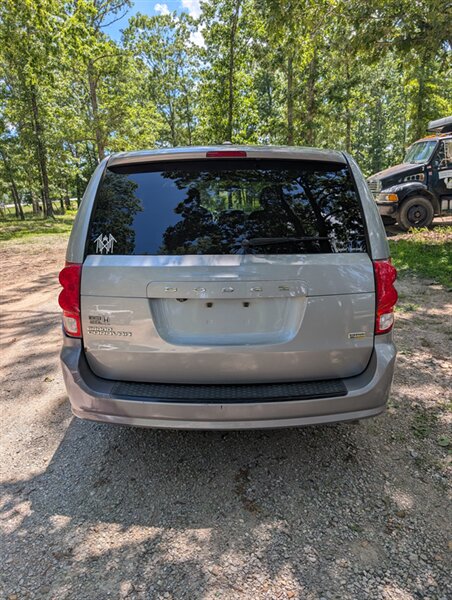 2018 Dodge Grand Caravan SE - Photo 3 - Houston, MO 65483