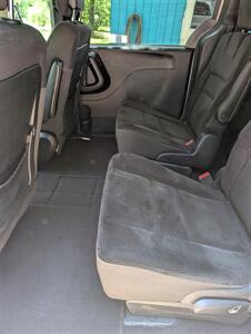2018 Dodge Grand Caravan SE - Photo 7 - Houston, MO 65483