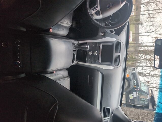 2014 Ford Explorer XLT - Photo 7 - Houston, MO 65483