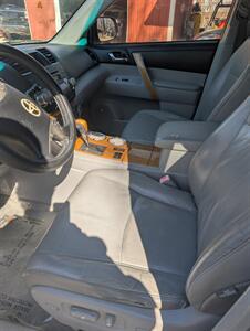 2010 Toyota Highlander Hybrid Limited   - Photo 9 - Houston, MO 65483