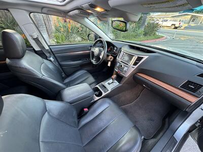 2013 Subaru Outback 3.6R Limited   - Photo 10 - Irvine, CA 92612