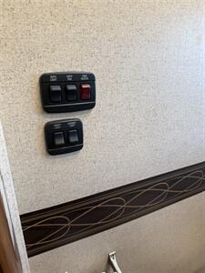 2016 Jayco GREYHAWK 29MV E-450 SD   - Photo 44 - Falcon, CO 80831