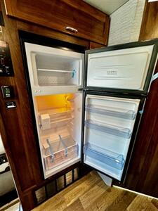 2020 WINNEBAGO INTENT 31P - Photo 16 - Falcon, CO 80831