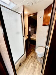 2020 WINNEBAGO INTENT 31P - Photo 14 - Falcon, CO 80831