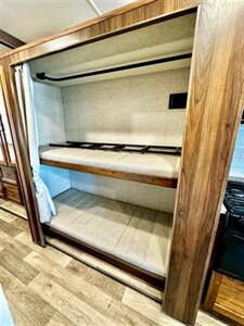 2020 WINNEBAGO INTENT 31P - Photo 5 - Falcon, CO 80831