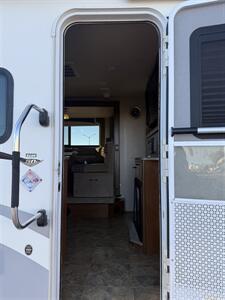 2016 LANCE 2295 - Photo 9 - Falcon, CO 80831