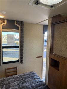 2016 LANCE 2295 - Photo 37 - Falcon, CO 80831