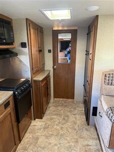 2016 LANCE 2295 - Photo 12 - Falcon, CO 80831