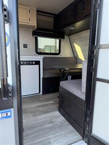 2022 Jayco JAYFLIGHT 154BH SLX - Photo 13 - Falcon, CO 80831