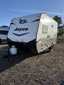 2022 Jayco JAYFLIGHT 154BH SLX - Photo 3 - Falcon, CO 80831