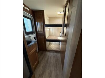 2018 LANCE 2185   - Photo 13 - Galt, CA 95632