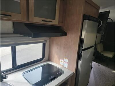 2021 Forest River NO BOUNDRIES 19.1 - Photo 12 - Galt, CA 95632