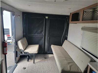 2021 Forest River NO BOUNDRIES 19.1 - Photo 16 - Galt, CA 95632