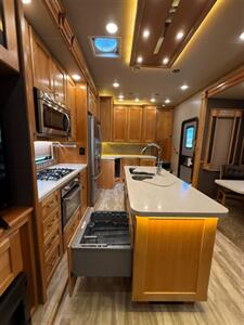 2020 VANLEIGH VILLANO 369FB   - Photo 10 - Galt, CA 95632