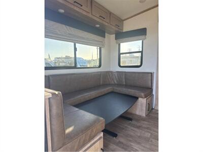 2023 Keystone ARCADIA 293SLRD   - Photo 18 - Galt, CA 95632