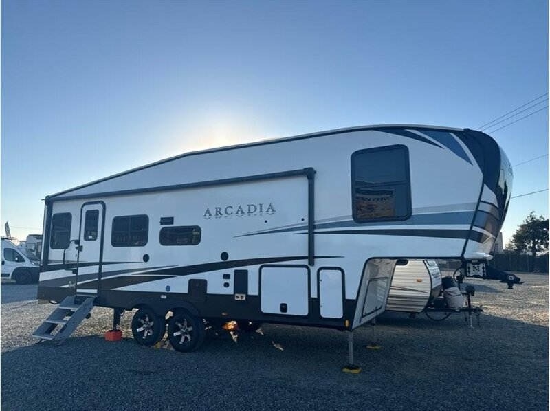 2023 Keystone ARCADIA 293SLRD   - Photo 1 - Galt, CA 95632